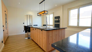  Maison � vendre 6 pi�ces 165 m�