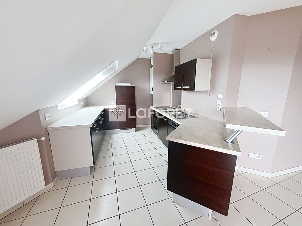Location Appartement GRUFFY   TYPE 3  AVEC GARAGE ,CAVE Gruffy