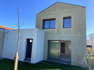  Maison 5 pi�ces 87 m� Montaigu vendee