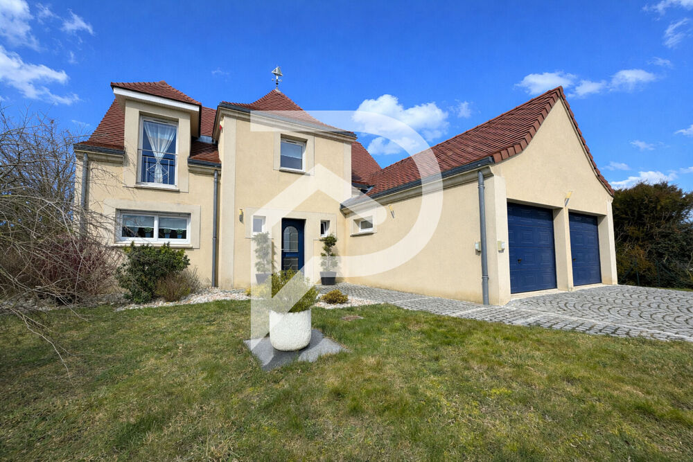 LAVANNES - EXCLUSIVITE - A VENDRE - Maison de type 6 avec jardin et garage double