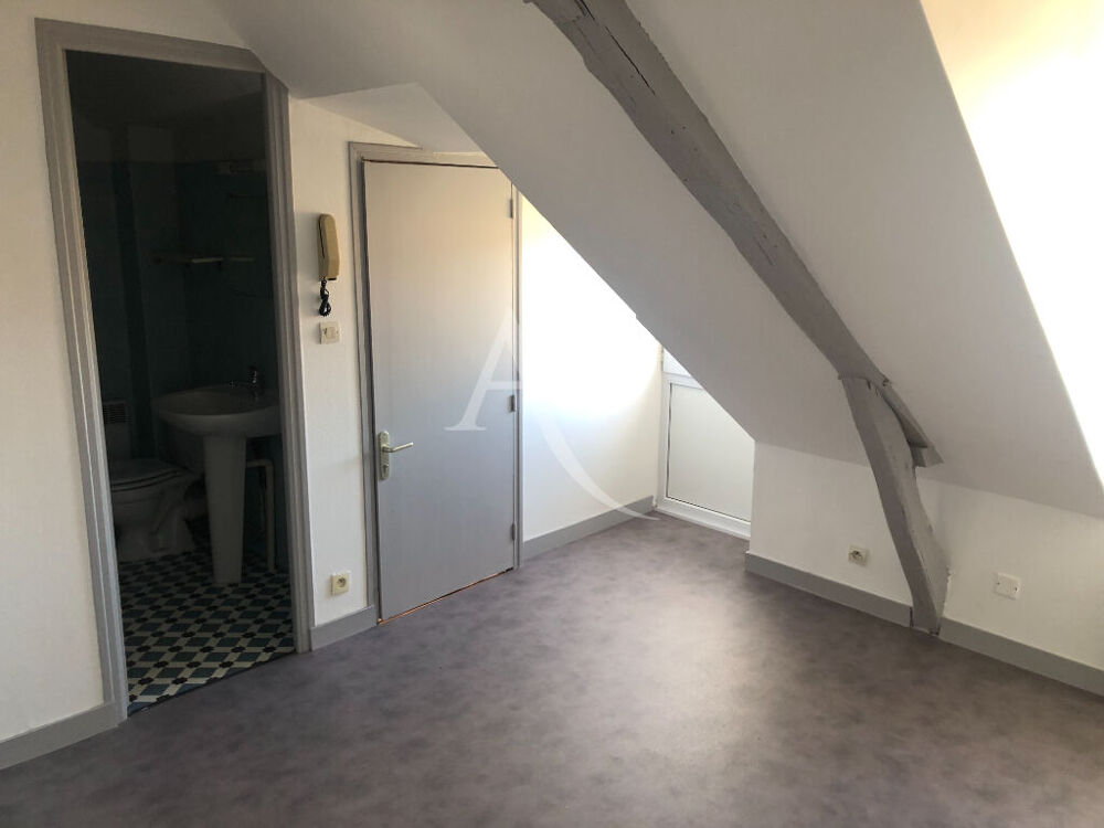 Location Appartement A LOUER TIERCE Appt T1 Bis de 25 m2 au 2ème étage Tierce