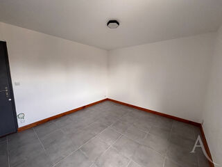  Appartement à louer 1 pièce 19 m²