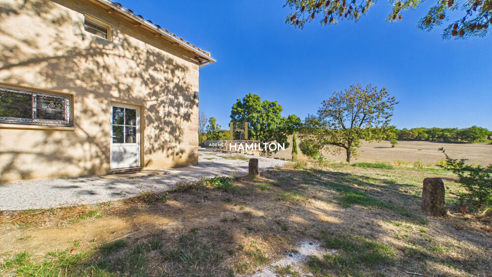 MAISON DE VILLAGE EN PIERRE AVEC PISCINE - HABITABLE DE SUITE