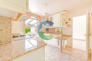  Maison à vendre 8 pièces 215 m²