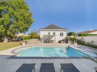  Maison  vendre 10 pices 225 m