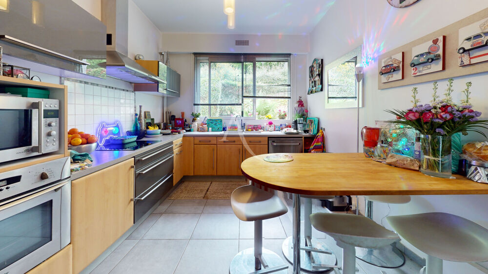 à vendre  Appartement Le Mesnil-le-Roi (78600)