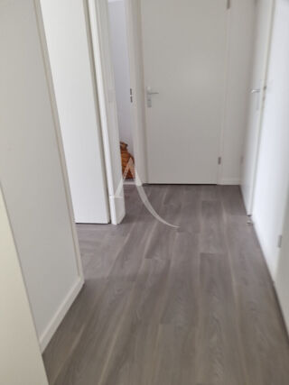  Appartement à louer 3 pièces 60 m²