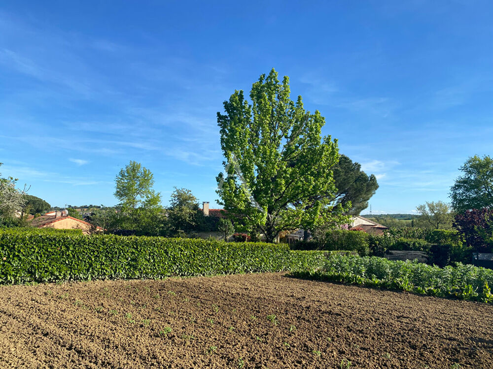 Secteur ROUFFIAC-TOLOSAN Maison T6 avec sous-sol de 200 m2 .