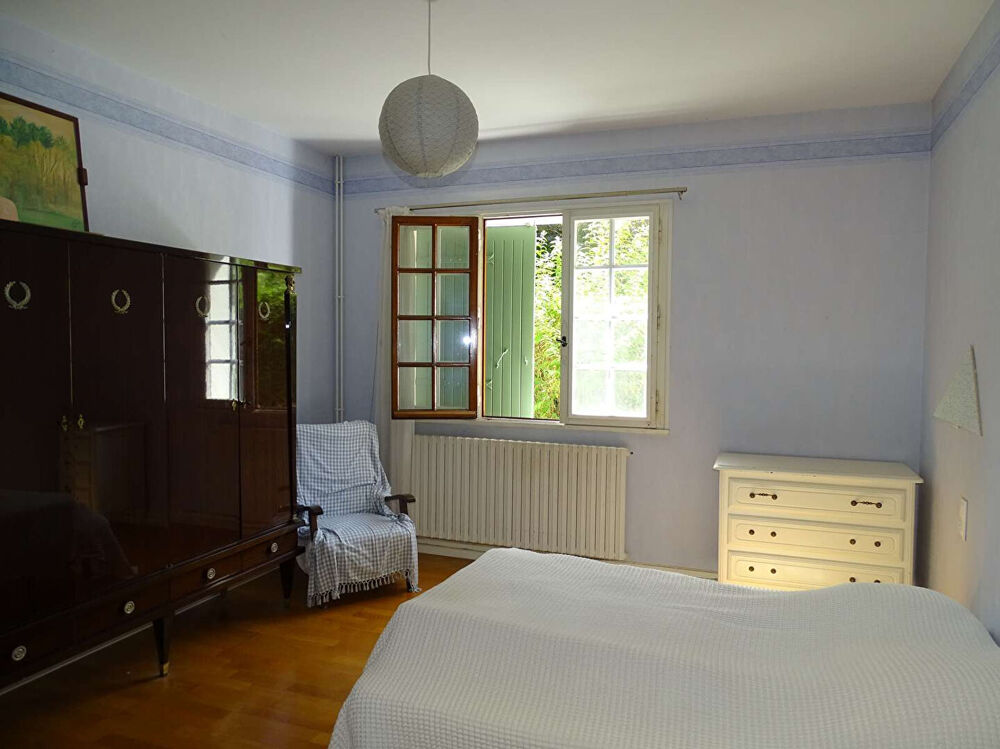 Vente Maison Maison sur sous-sol Mussidan 7 pièce(s) 152 m2 Mussidan