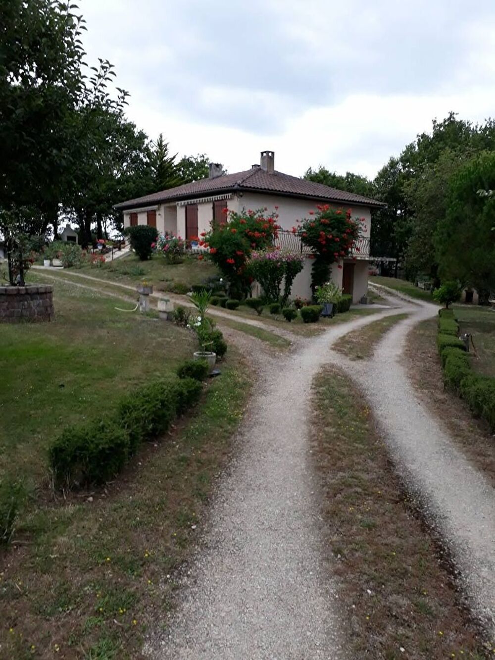 Vente Maison maison avec  24 hectares dans le Lot Frayssinet