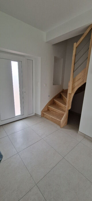 Location Appartement Appartement  Le Coudray  3 pièces  entièrement rénové. Le coudray