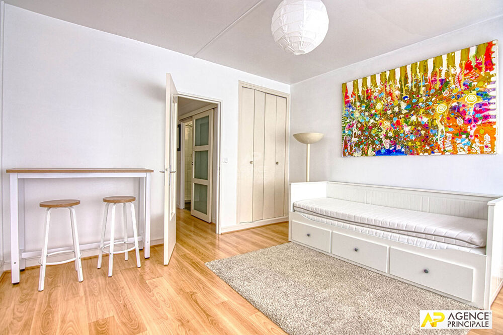 Vente Appartement Versailles Rive Droite - Studio 27 m2 - rez de chaussée surélevé avec parking en sous sol Versailles