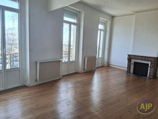  Immeuble à vendre 7 pièces 227 m² Pauillac
