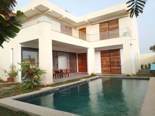  Maison � vendre 5 pi�ces 175 m� Ngaparou