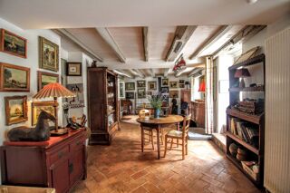  Maison � vendre 9 pi�ces 319 m�