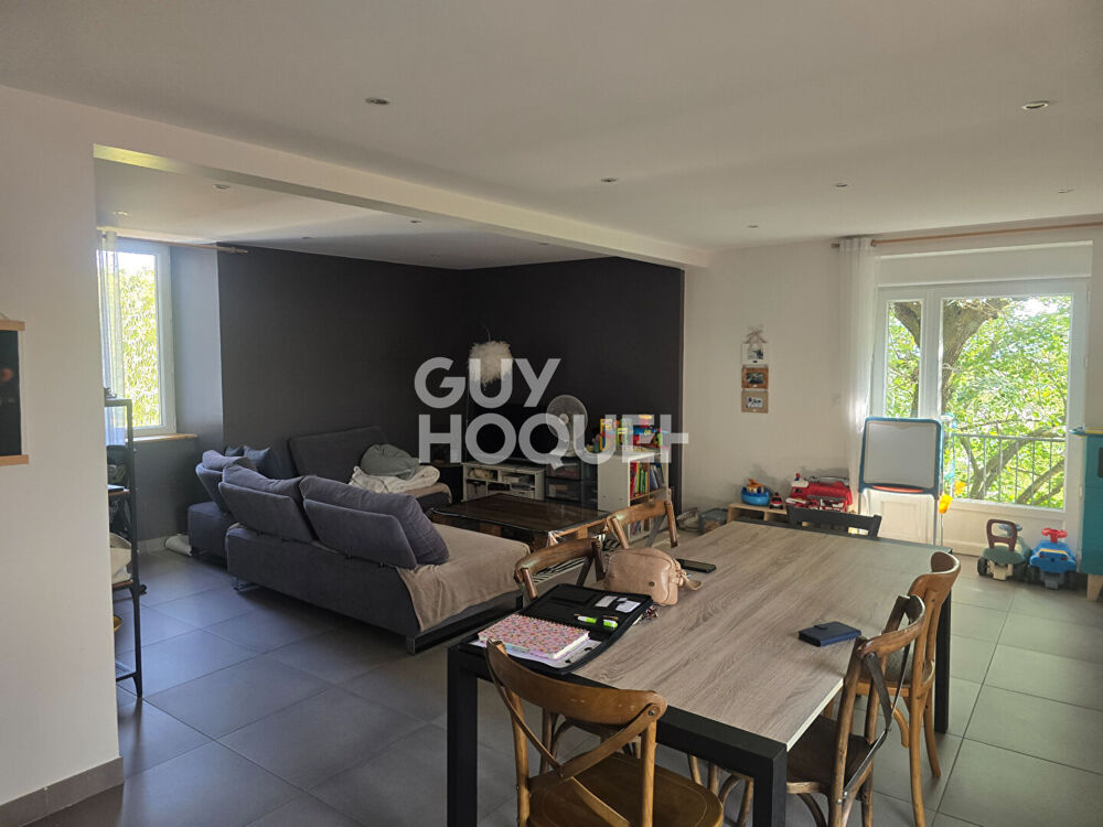 Location Maison Maison St Etienne De Fontbellon 4 pièce(s) 130 m2 St etienne de fontbellon