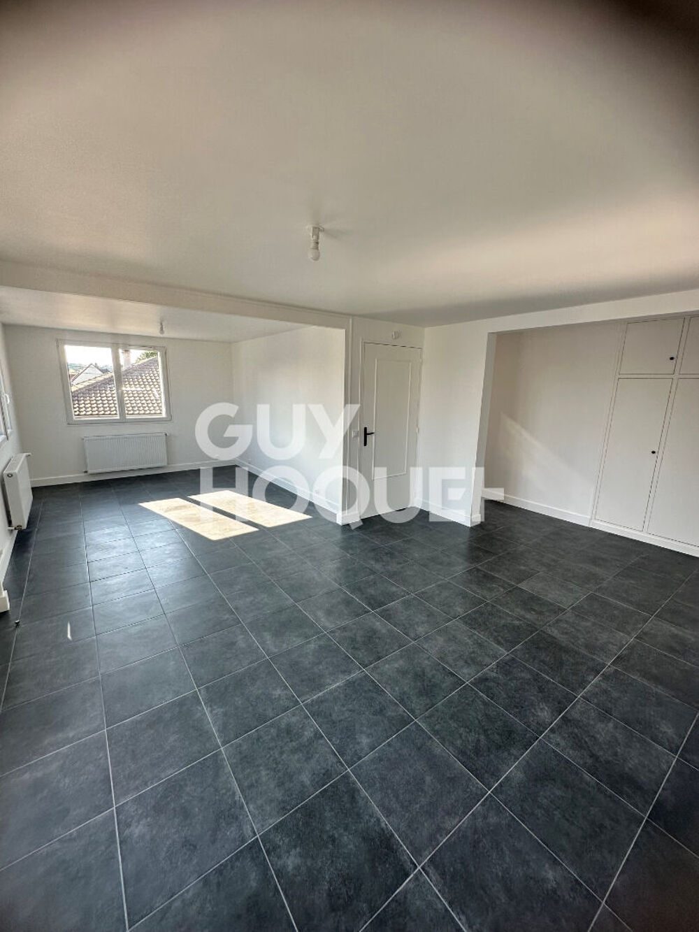 Location Appartement Appartement et loft en étage Courtry 4 pièce(s)  146m2 utile Courtry