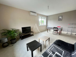  Appartement à louer 3 pièces 70 m²