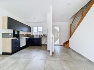  Maison à louer 5 pièces 110 m²