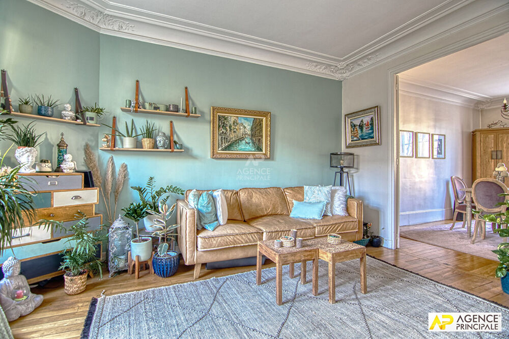 Vente Maison Versailles Proximité plateau Saint-Antoine - Maison  9 pièces 238 m² au sol sur parcelle de 450 m² environ avec terrasse, jardin Versailles