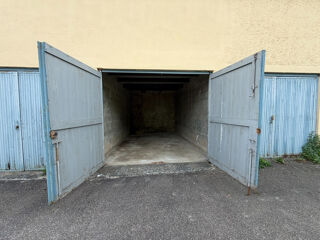  Parking / Garage à louer 14 m²