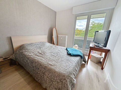   Appartement Longeville Les Metz 5 pièce(s) 89m2 - 3 chambres - balcon - cave - stationnement Appartement - 5 pièce(s) - 90 m²