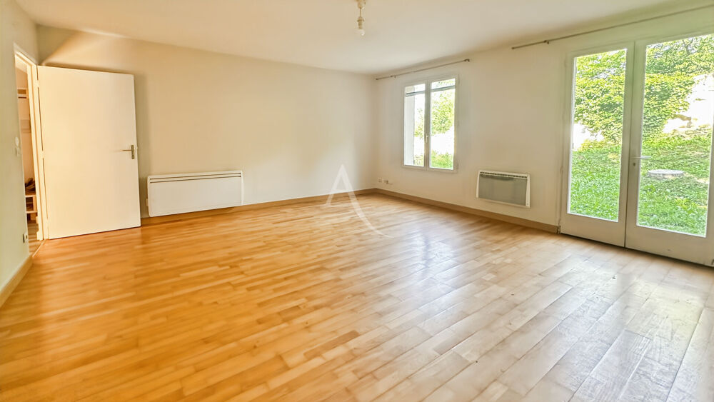 GRAND T2 + JARDIN + PARKING + CAVE - CENTRE VILLE OSNY