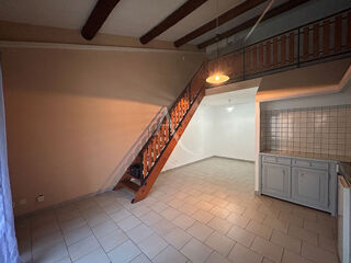  Appartement à louer 1 pièce 35 m²