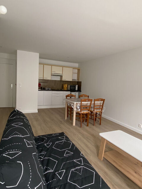   Type 2 meubl Appartement - 2 pice(s) - 43 m