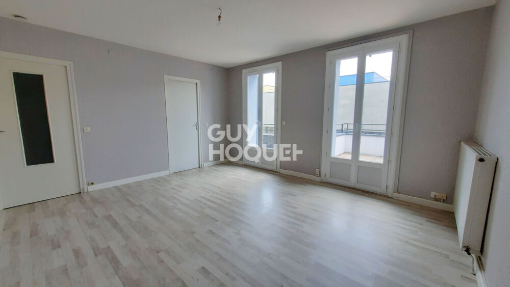 STUDIO EN CENTRE VILLE AVEC TERRASSE