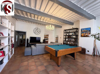  Maison � vendre 6 pi�ces 244 m�