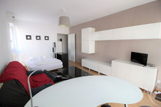 Appartement à louer 1 pièce 35 m²
