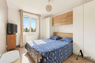  Appartement à louer 4 pièces 82 m²