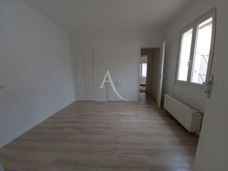  Maison à louer 4 pièces 79 m² Etrepagny