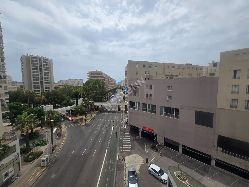 Vente Appartement Appartement 3 pièces à vendre au centre de Toulon - Fort potentiel à rénover Toulon