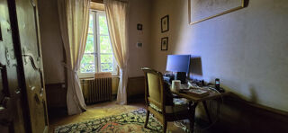  Maison à louer 10 pièces 356 m²