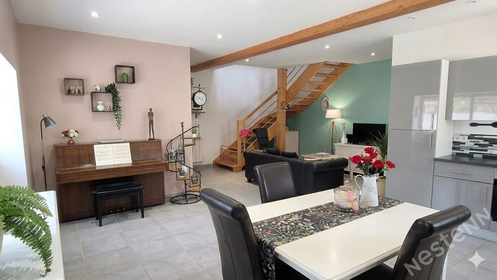 Maison de ville au centre de Chalon, 3 chambres, coin bureau, DPE C, avec possibilité de garage à louer
