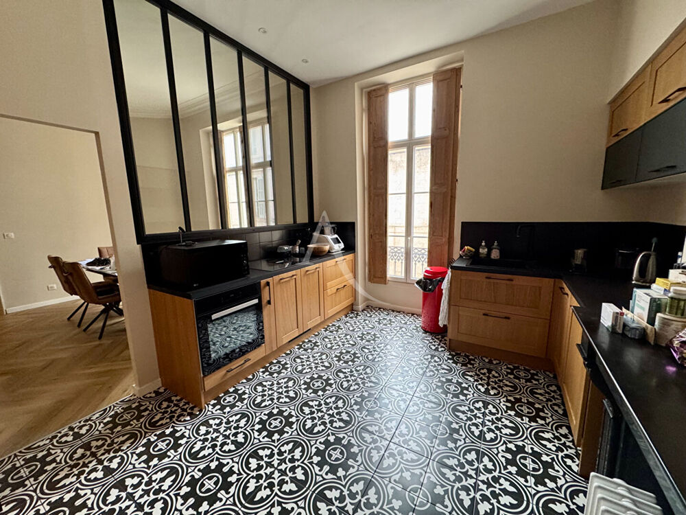 Vente Appartement Appartement Nimes 5 pièce(s) 124.06 m2 Nimes