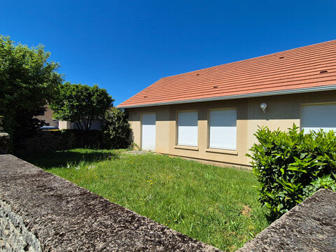   Maison plain pied de 280 m2 sur 613 m2 de terrain clos avec piscine couverte Maison - 10 pièce(s) - 280 m²