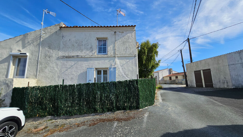 MAISON ANCIENNE A RENOVER AVEC GARAGE