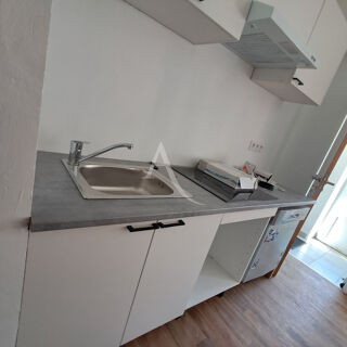  Appartement à louer 4 pièces 73 m²