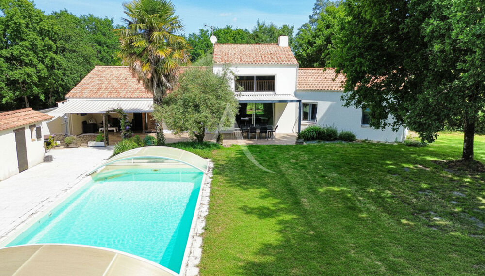 Propriété Le Fenouiller 190m² + dependance