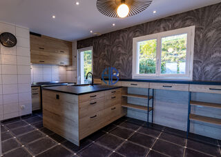  Maison � vendre 6 pi�ces 207 m�