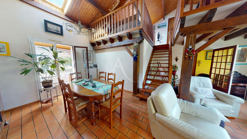 Vente Maison FONTAINE LE COMTE - BOURG - PROCHE COMMODITES - MAISON FAMILIALE - 4 CHAMBRES - Fontaine le comte