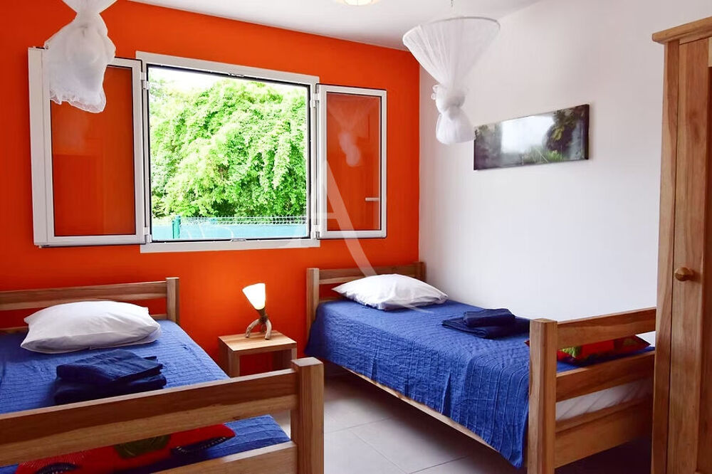Vente Maison Maison F4 avec piscine ? Sainte-Anne Sainte anne