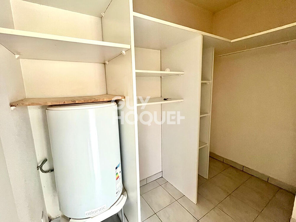 Location Appartement Studio climatisé en rez de chaussée avec terrasse et parking Le passage