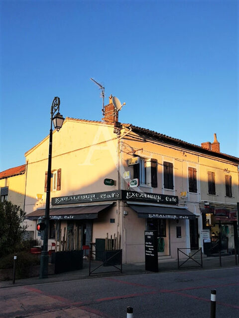   Castelmaurou, local commercial (bar-pmu). 