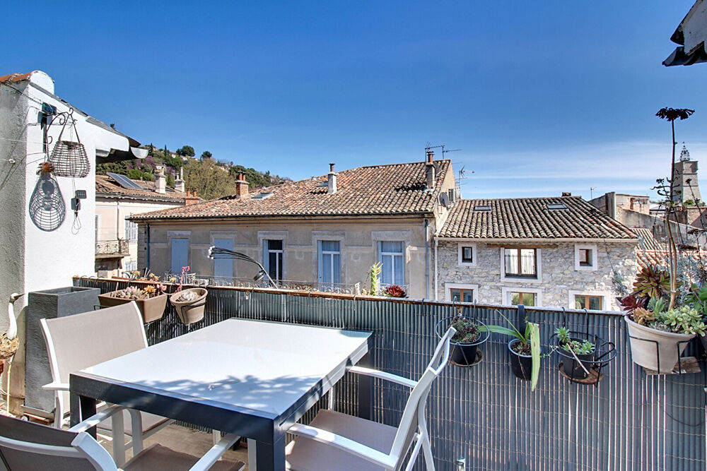 À VENDRE EN EXCLUSIVITÉ à DRAGUIGNAN Appartement 114 m² en dernier étage 3/4 chambres
