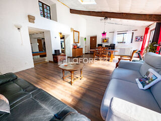  Maison  vendre 10 pices 300 m