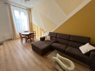  Appartement à louer 2 pièces 50 m²